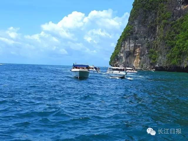 泰国快艇相撞事故致两名湖北游客遇难